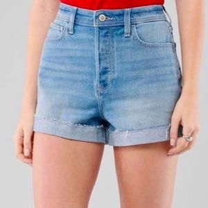 NWT Hollister Curvy High Rise Shorts